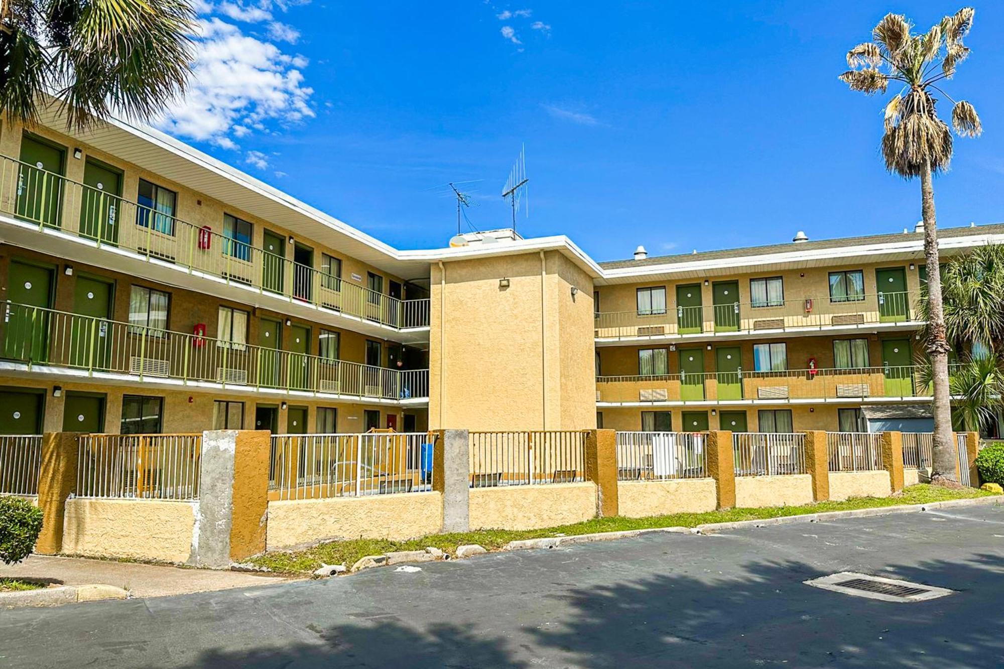 Hotel Econo Mobile