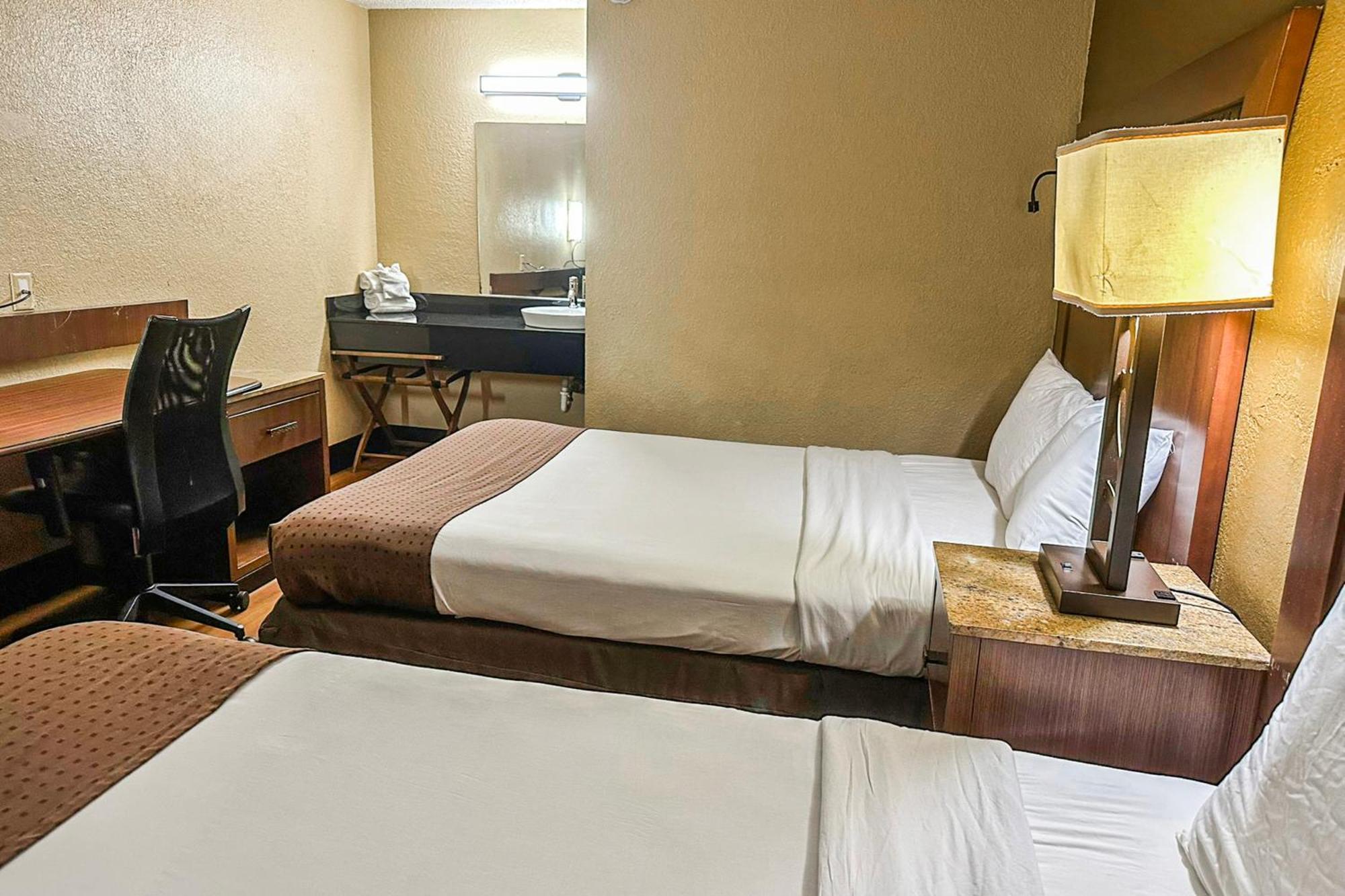 Hotel Oyo Mobile, Al I-65 At Airport Blvd 2*