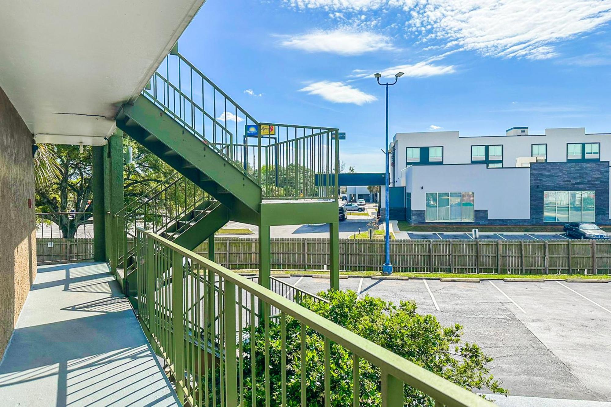Hotel Oyo Mobile, Al I-65 At Airport Blvd 2*